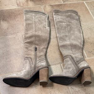 Vince Camuto Madolee boots size 7